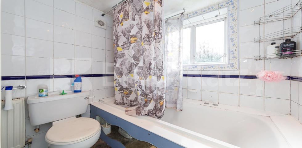 			NEW INSTRUCTION, 2 Bedroom, 1 bath, 1 reception Flat			 Connell Crescent, Park Royal